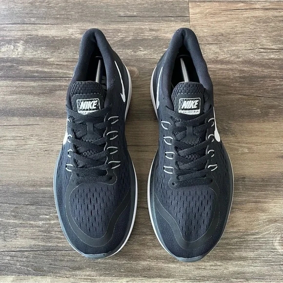 Nike Flex 2017 Womens 8 Running Sneakers Black Lace Up Comfort Low 898476-001 - Picture 2 of 16